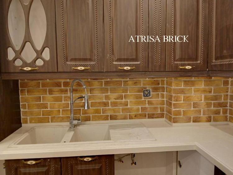 دیزاین داخلی آشپزخانه با آجر دکوراتیو آتریسا